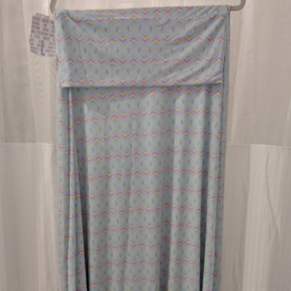 SALE buy2get1 FREE!!  bnwt Lularoe Maxi..